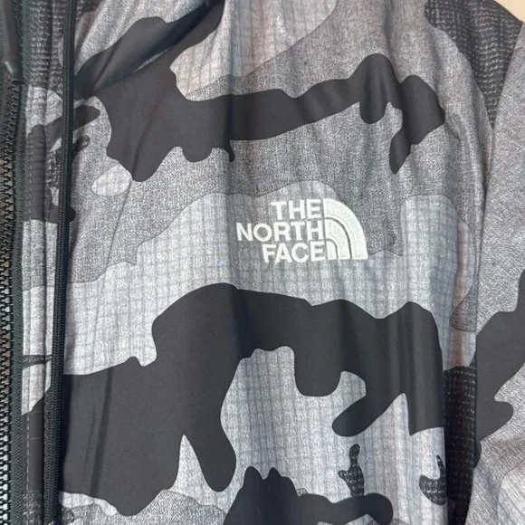 The North Face Men's Medium Homme Reversible Camouflage Jacket Grey Camo Coat M